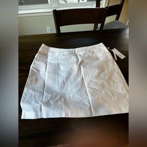 Soft Essentials NWT white skort size large